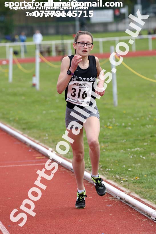 Girls under-15s 3000 metres, 2019 North Eastern Track and Field Champs., Middlesbrough. Photo:  David T. Hewitson/Sports for All Pics